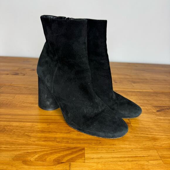 Vince Round Heel Black Suede Leather Side Zip Boots Size 8.5 - Picture 1 of 5
